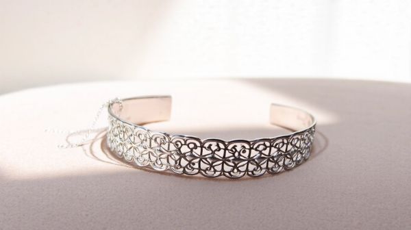 Top 10 bracelets en argent tendance pour être unique